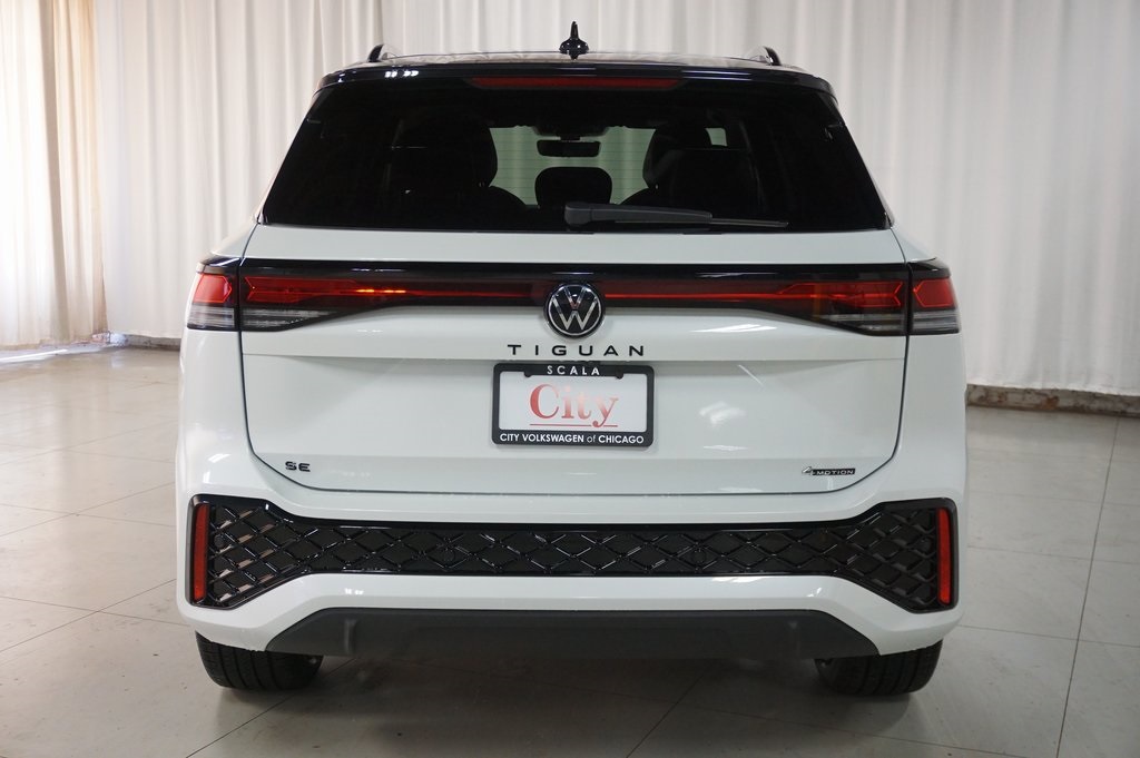 2025 Volkswagen Tiguan SE R-Line Black photo 2