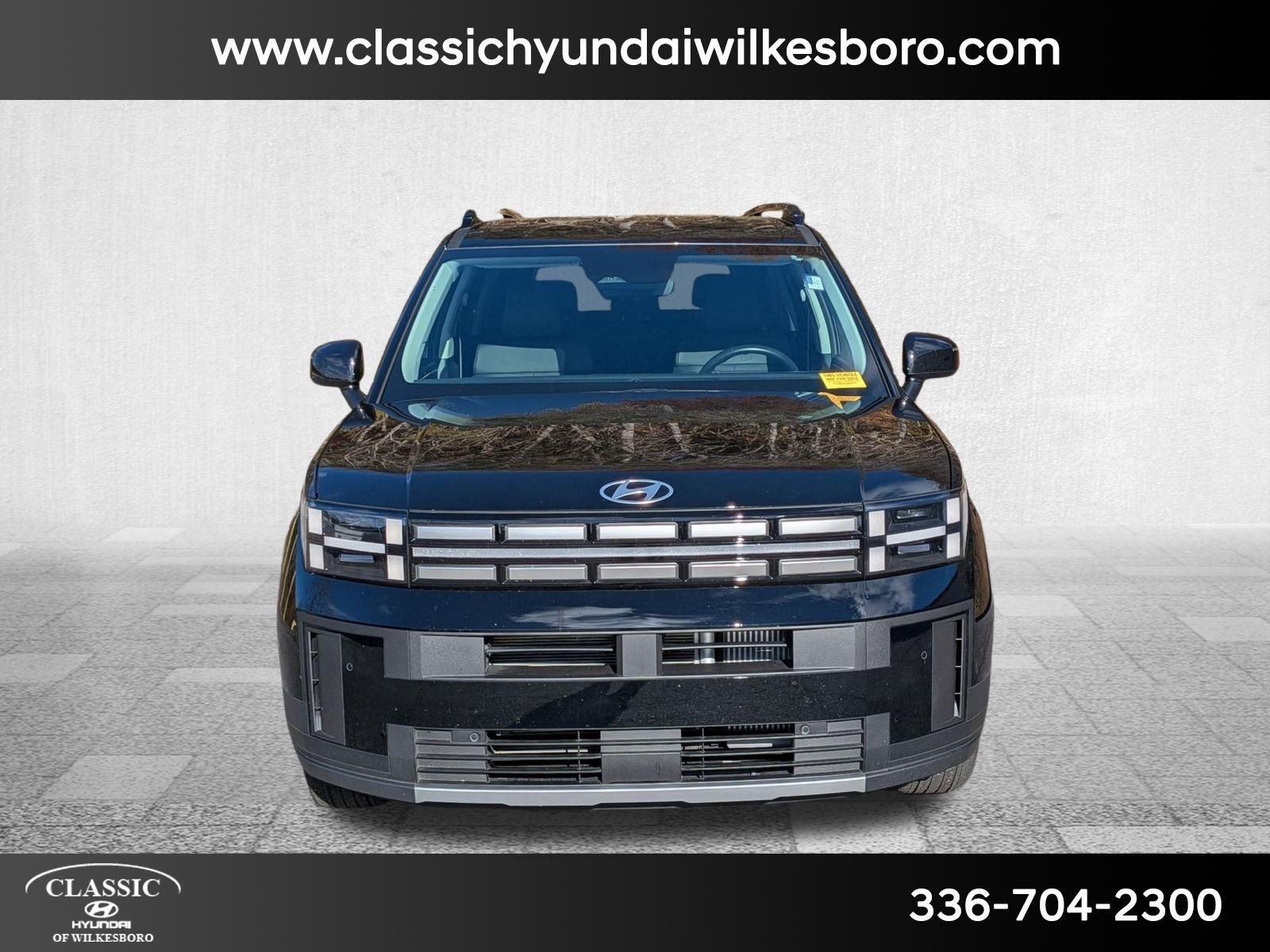 2025 Hyundai Santa Fe SEL photo 2