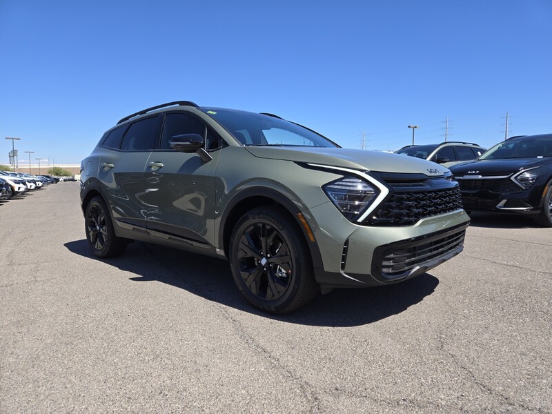 2025 Kia Sportage Plug-In Hybrid X-Line photo 2