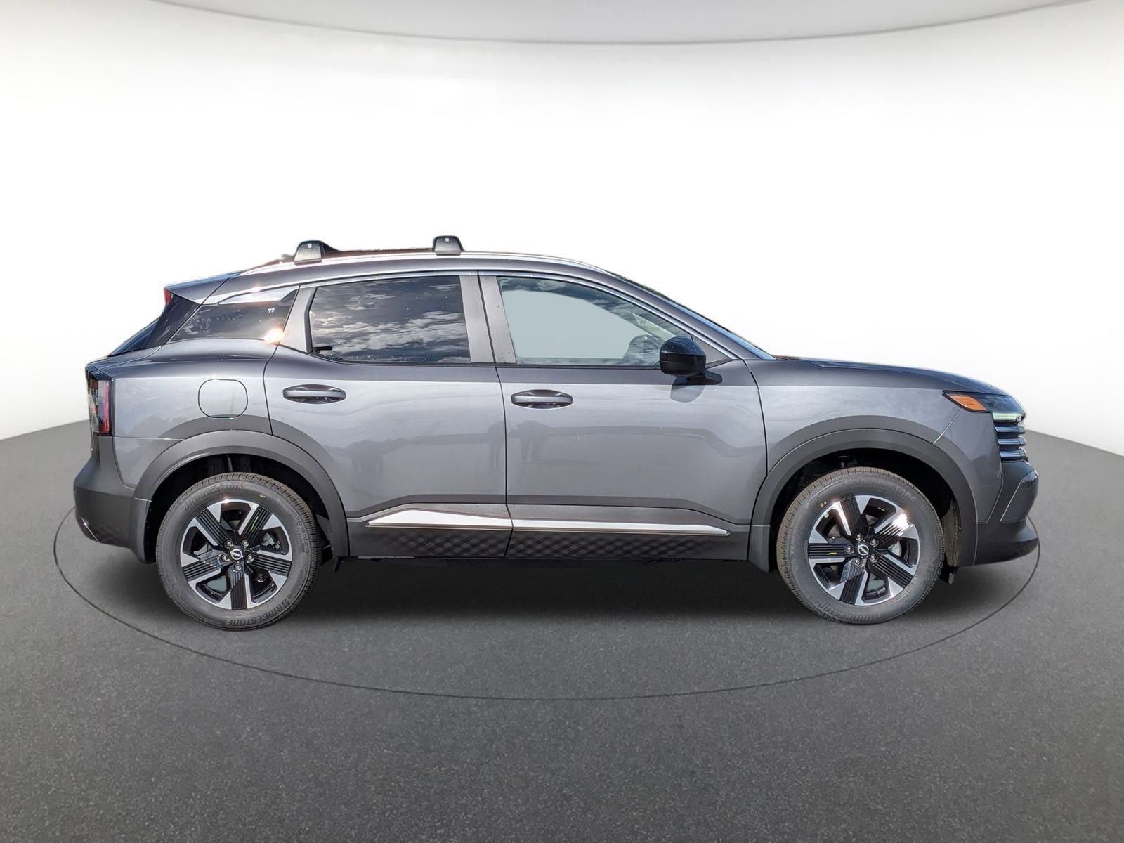 2026 Nissan Kicks SV photo 2