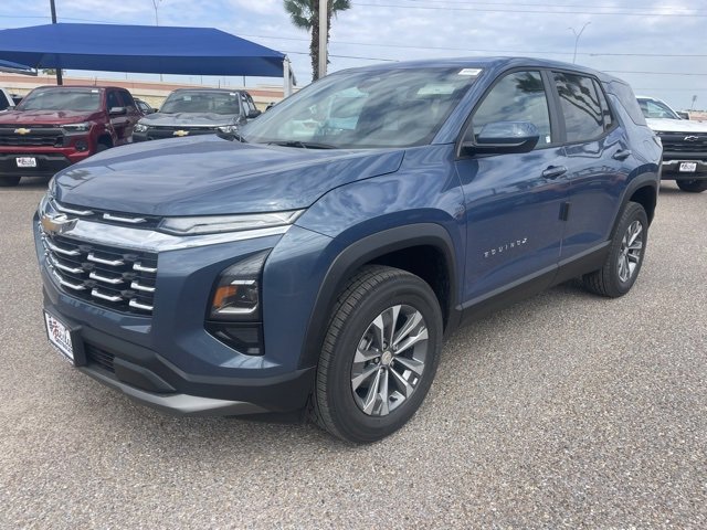 2026 Chevrolet Equinox LT photo 3