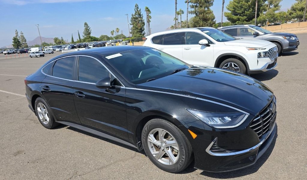 Used 2021 Hyundai Sonata SE with VIN 5NPEG4JA8MH075280 for sale in Kansas City