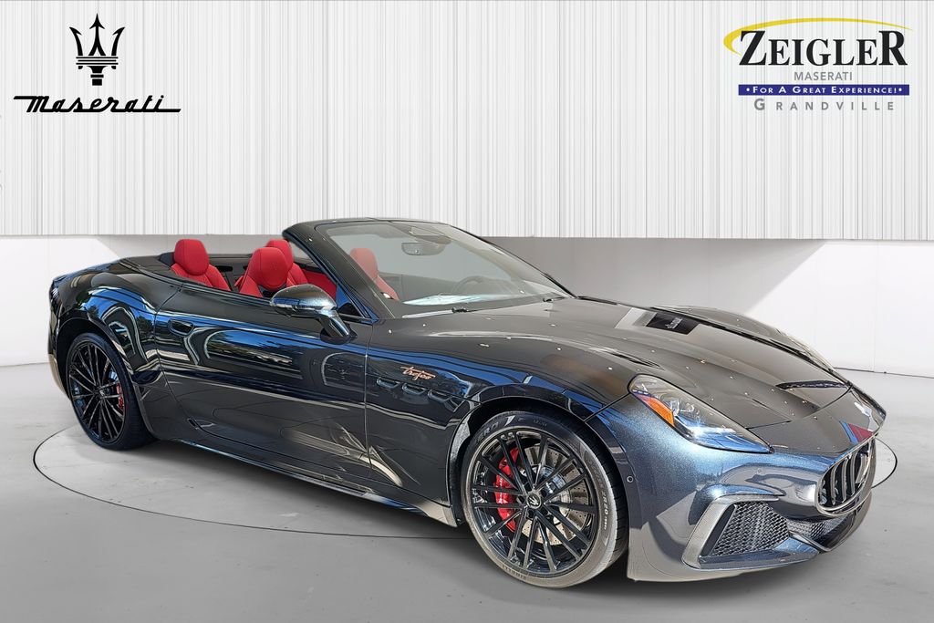 2026 Maserati Grancabrio photo 3