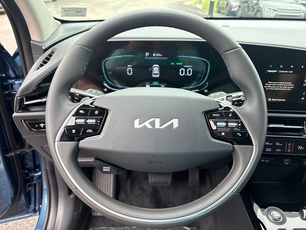 2025 Kia Niro EX photo 15