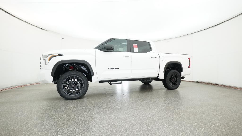 2025 Toyota Tundra SR5 CrewMax photo 3