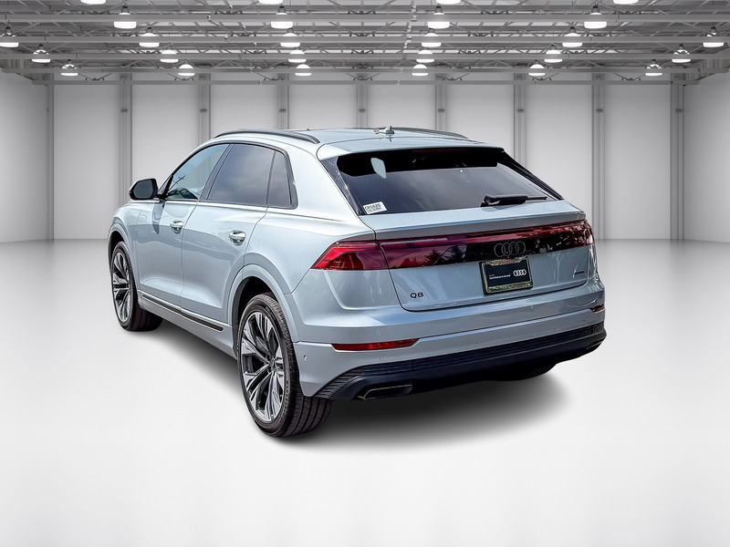 2025 Audi Q8 55 Premium photo 3