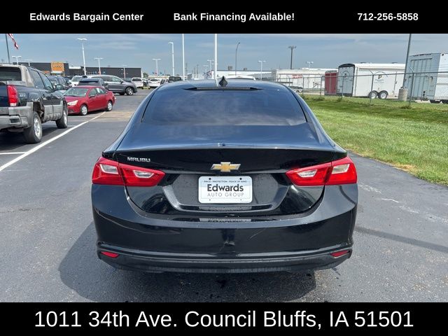 2018 Chevrolet Malibu photo 4