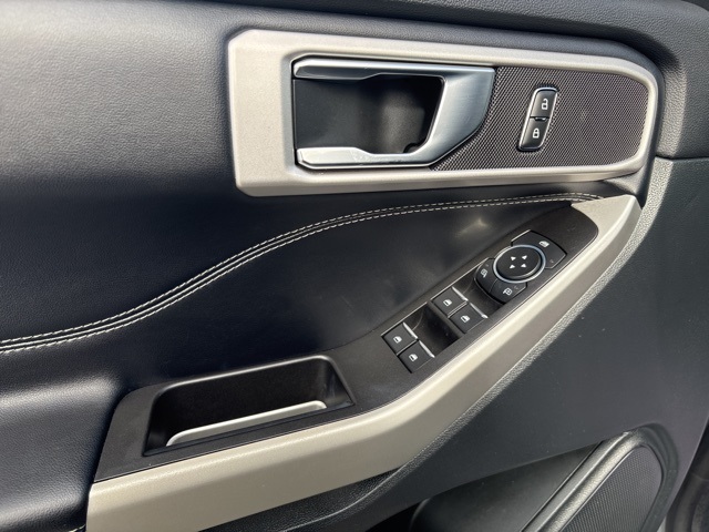 2021 Ford Explorer XLT photo 9