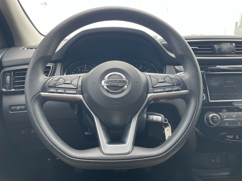 2022 Nissan Rogue Sport S photo 7