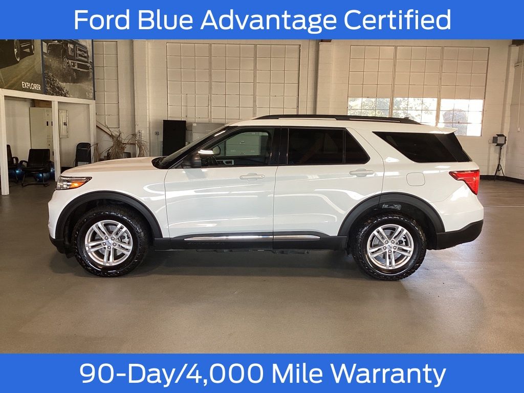 2023 Ford Explorer XLT photo 2