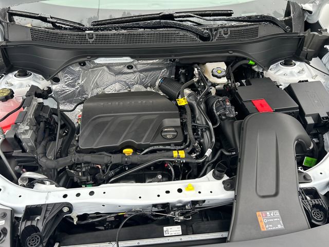 2025 Chevrolet Trax LT photo 19