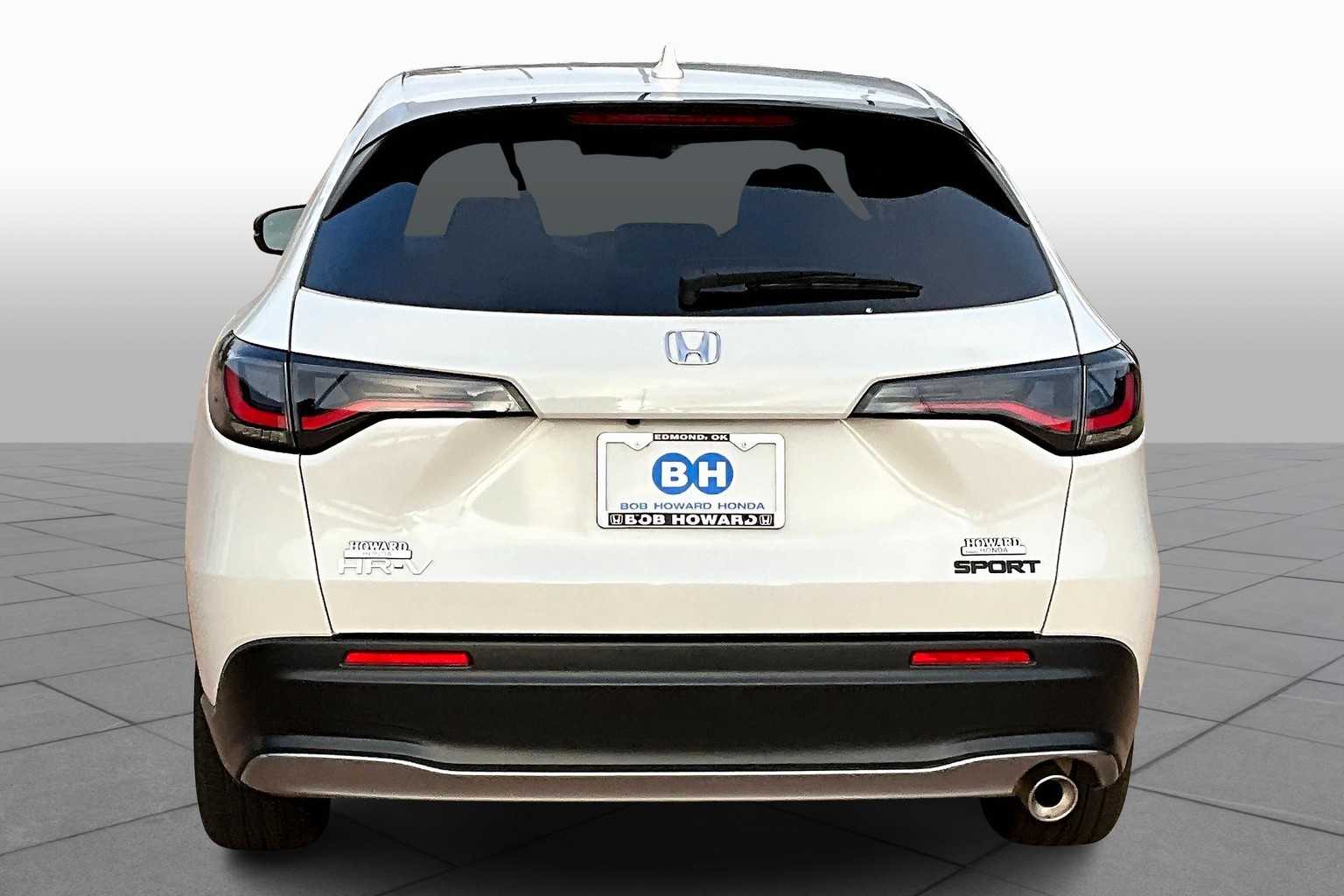2025 Honda HR-V Sport photo 4
