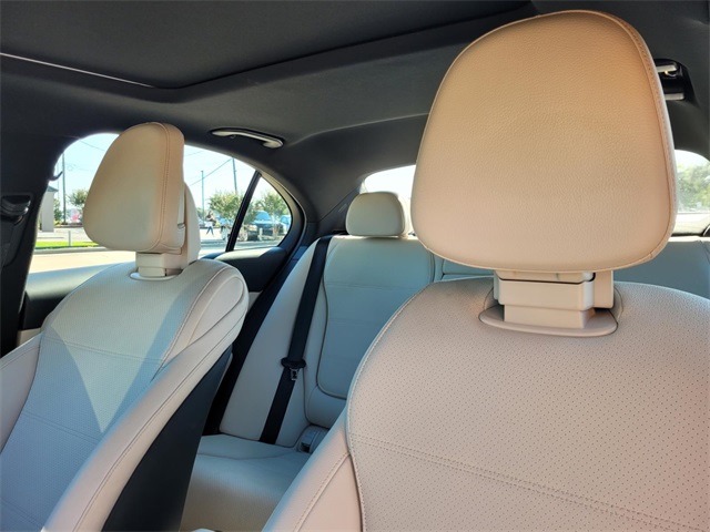 2025 Mercedes Benz C 300 photo 24