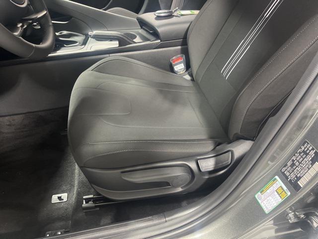 2025 Hyundai Elantra SEL Sport photo 6