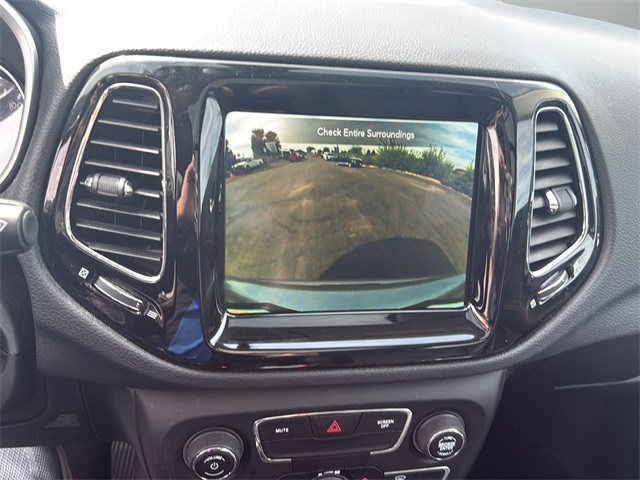 2018 Jeep Compass Limited photo 22