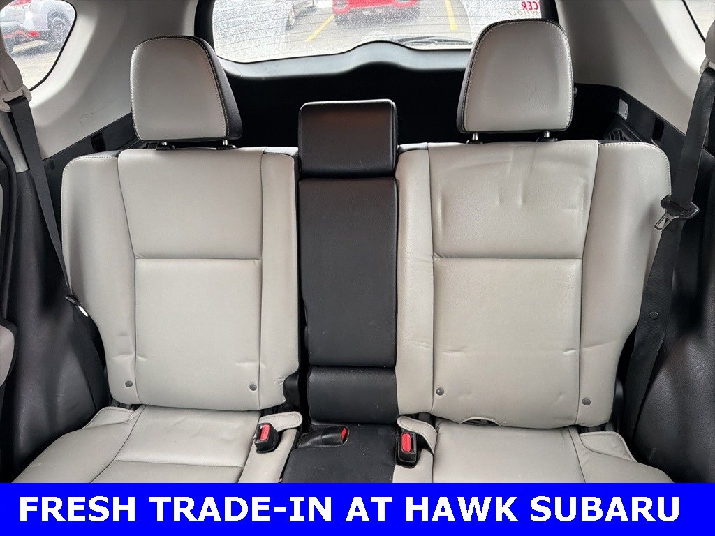 2017 TOYOTA RAV4 - Image 9