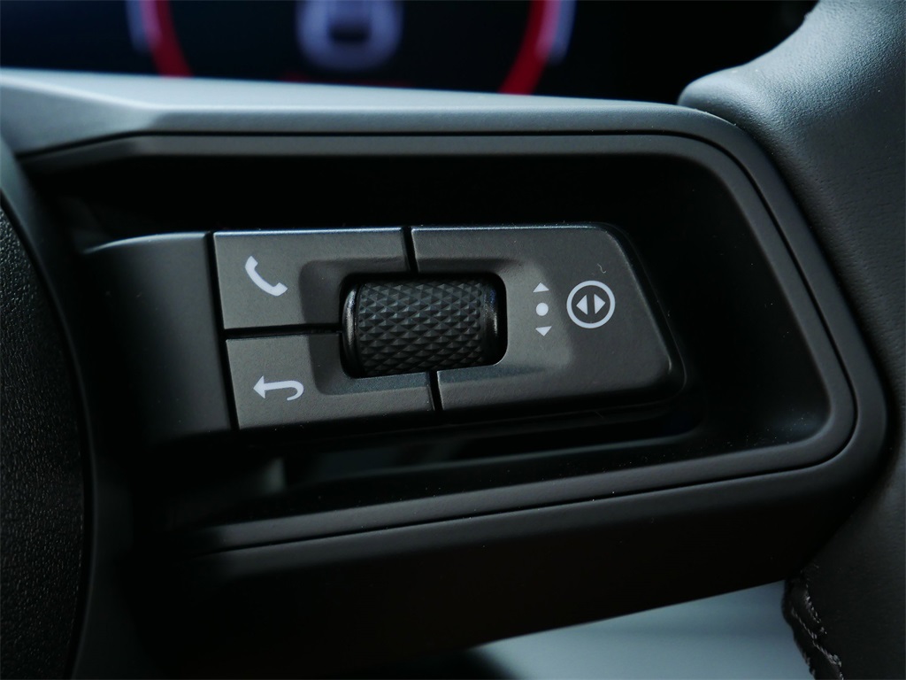 2025 Porsche Macan Electric 4 photo 19