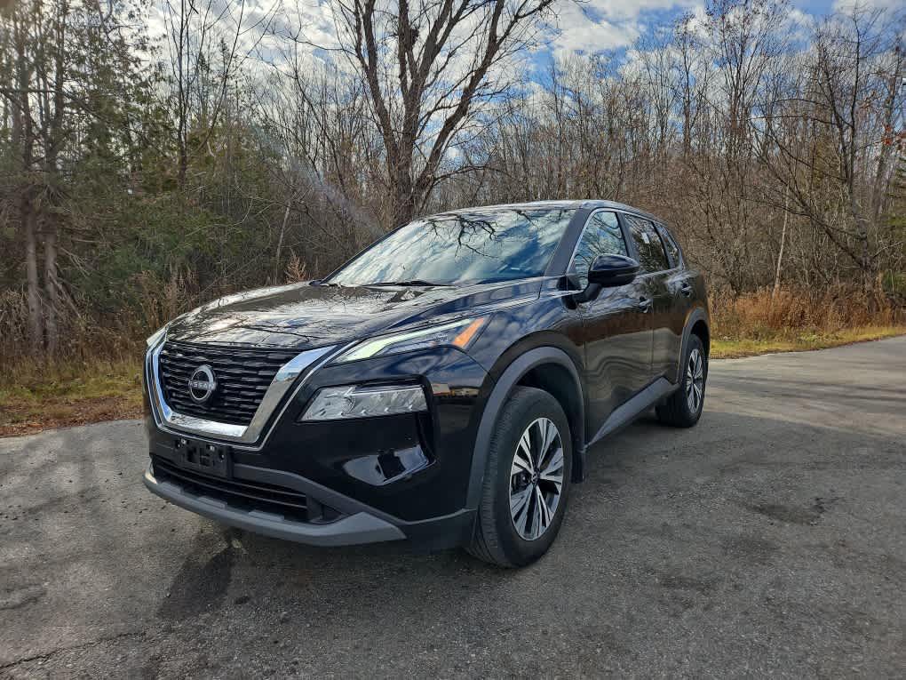 2023 Nissan Rogue SV's photo
