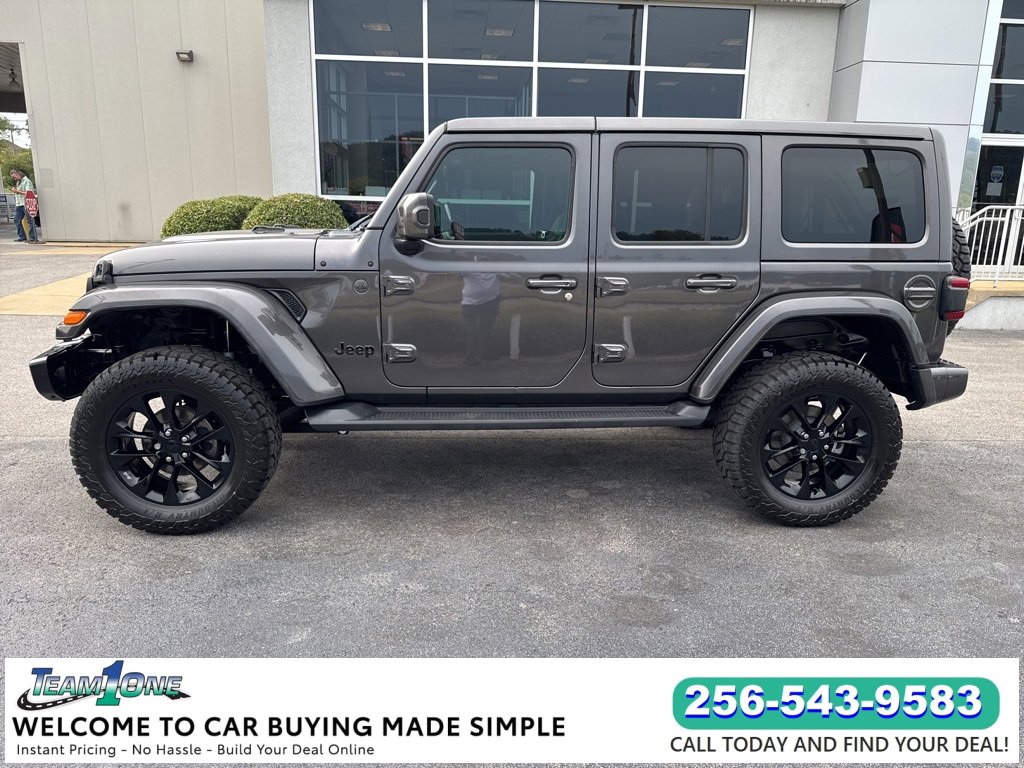 2021 Jeep Wrangler Unlimited Sahara High Altitude photo 13