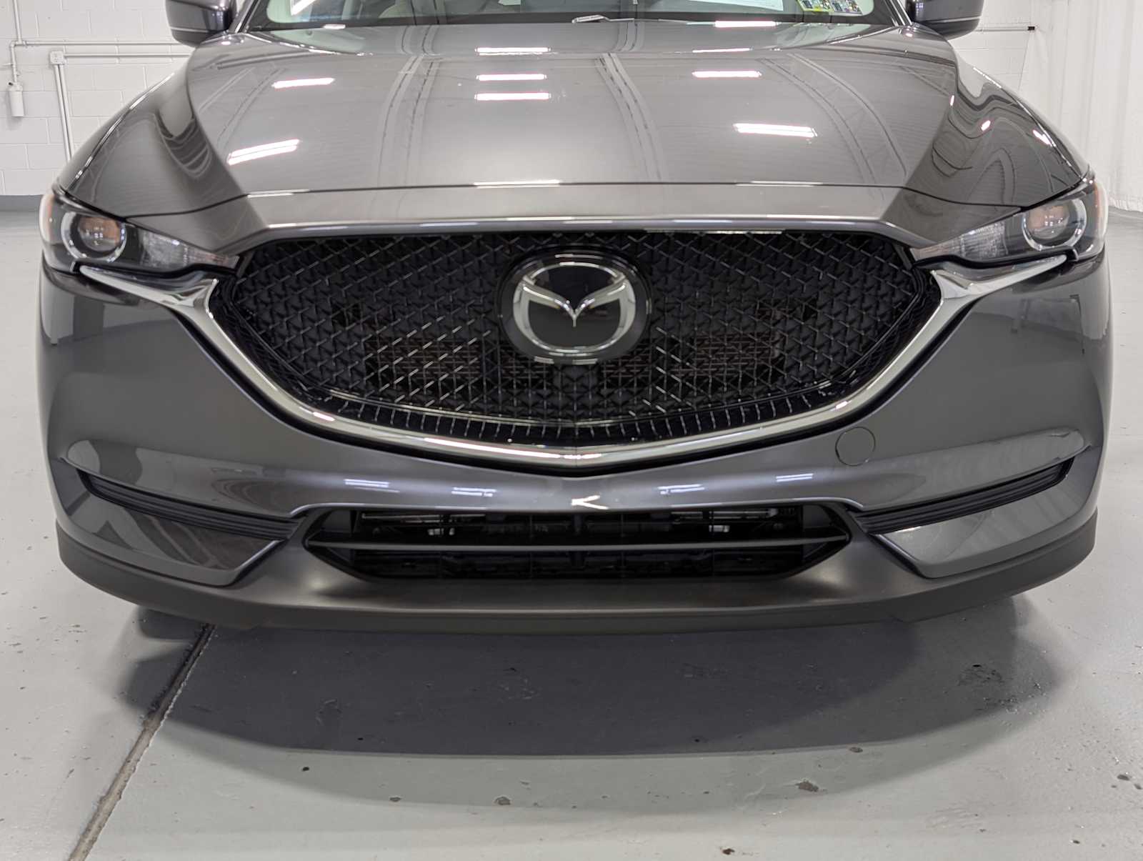 2021 Mazda CX-5 Touring photo 2