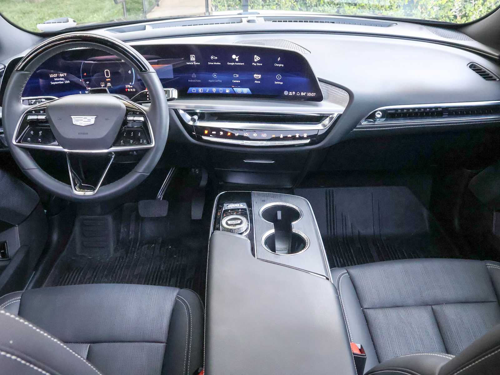 2025 Cadillac Lyriq Sport photo 13