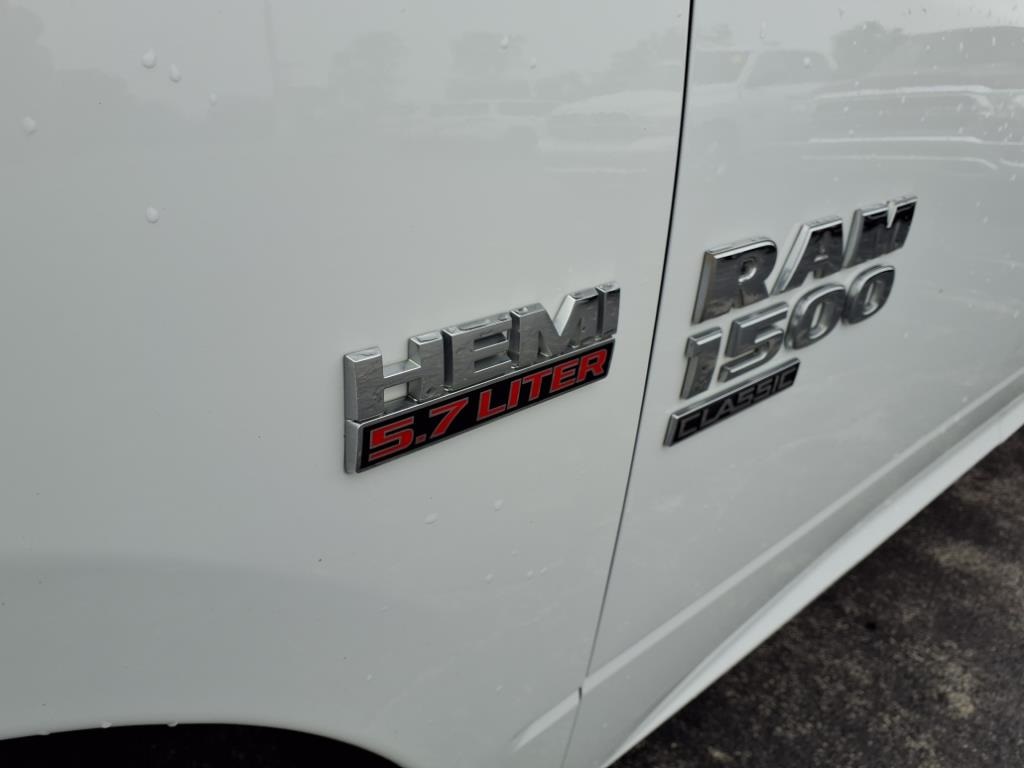 2020 Ram 1500 Classic SLT photo 6