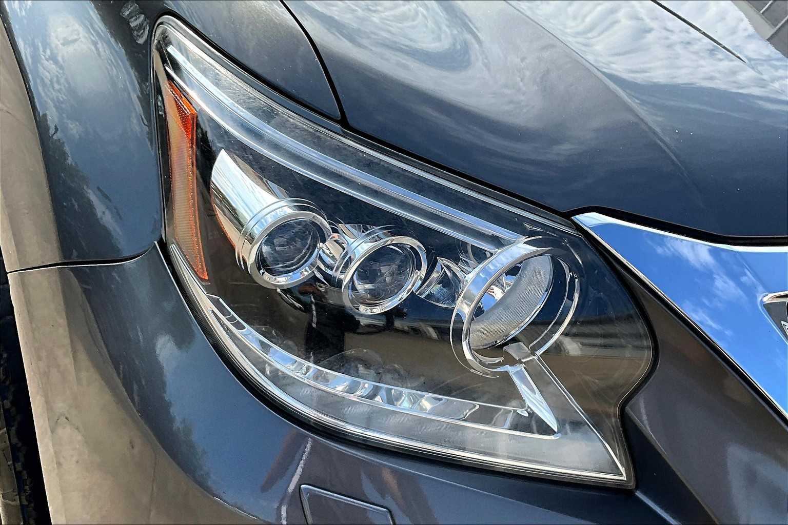 2014 Lexus GX 460 Base photo 25