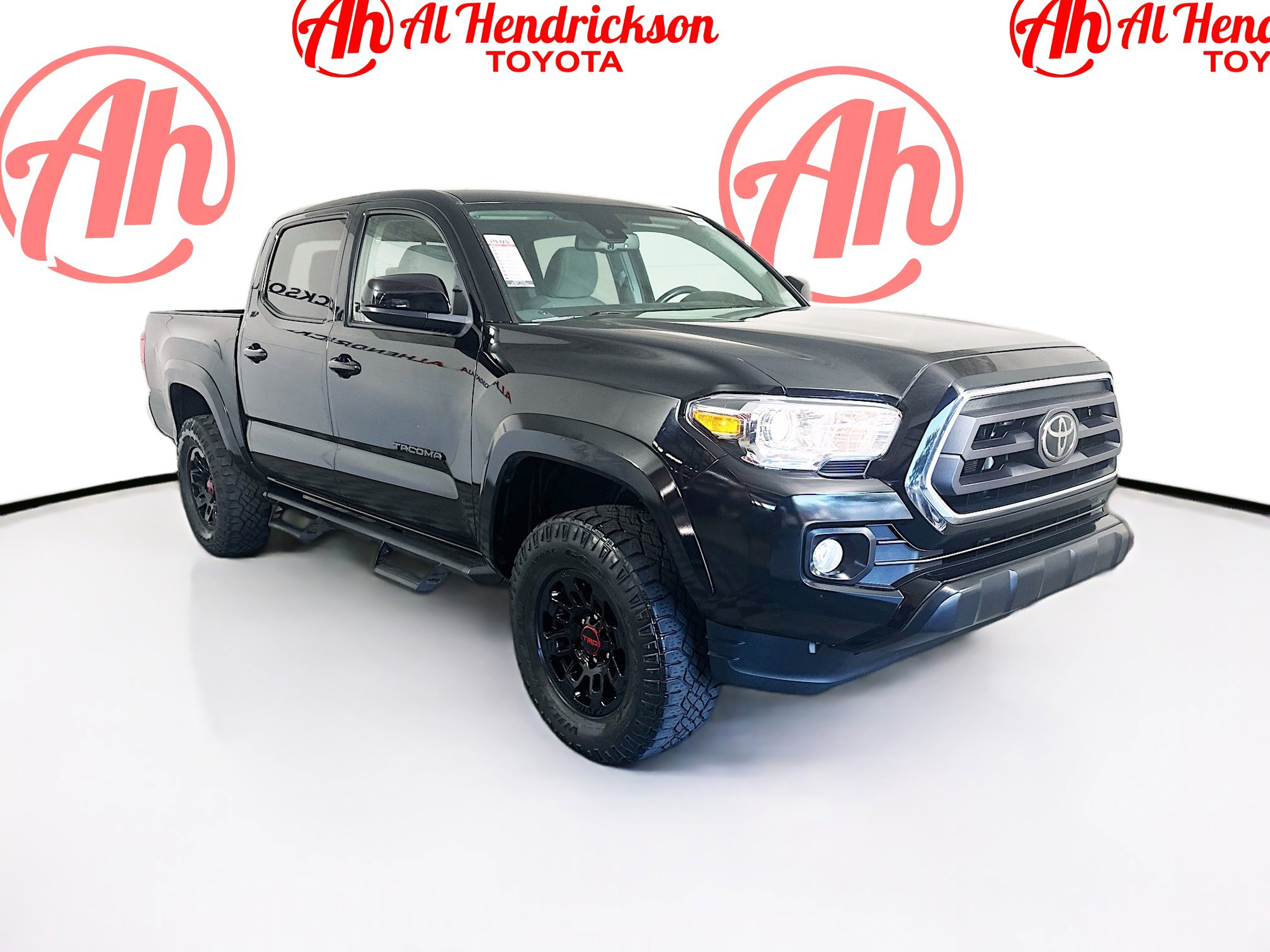2022 Toyota Tacoma SR5's photo