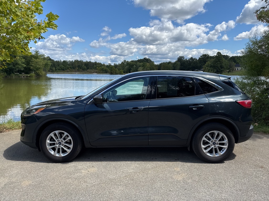 2022 Ford Escape SE photo 6