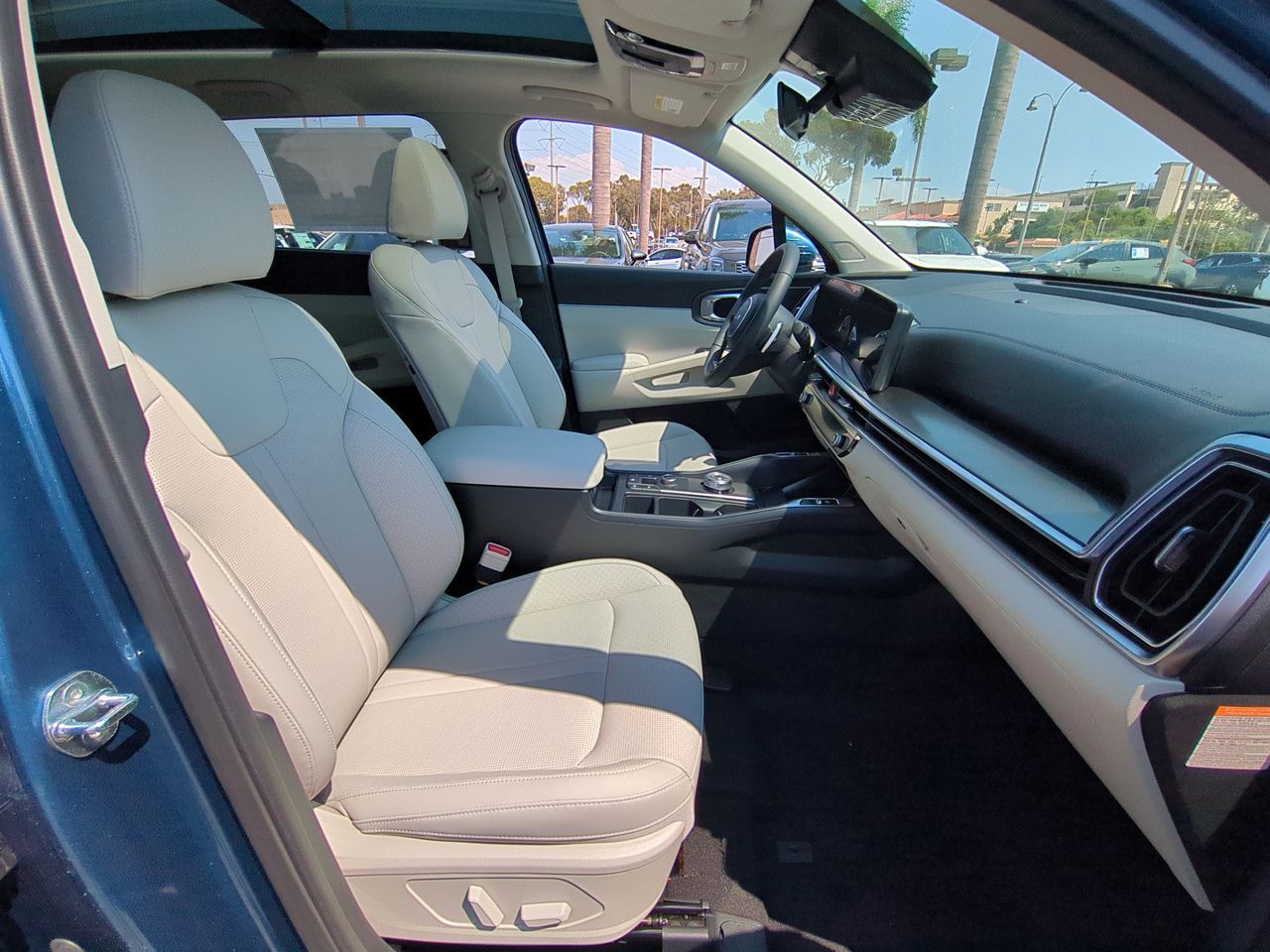 2025 Kia Sorento Hybrid EX photo 23