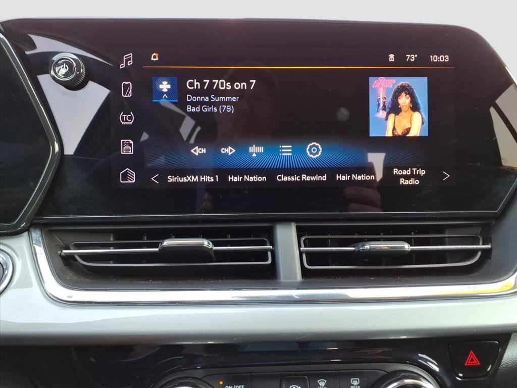 2025 Chevrolet Trax LT photo 24
