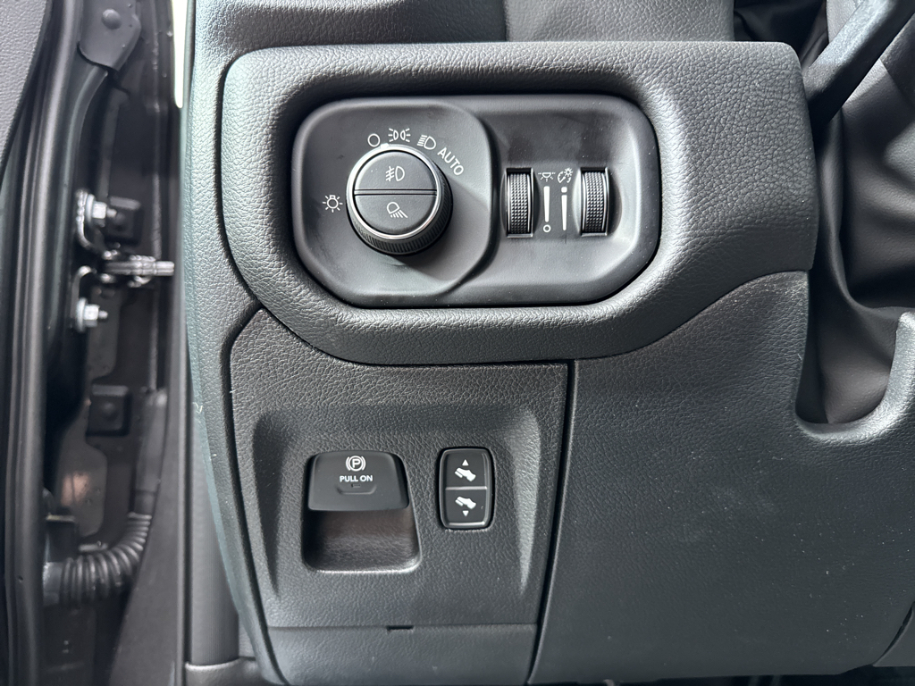 2025 Ram 1500 Laramie photo 41