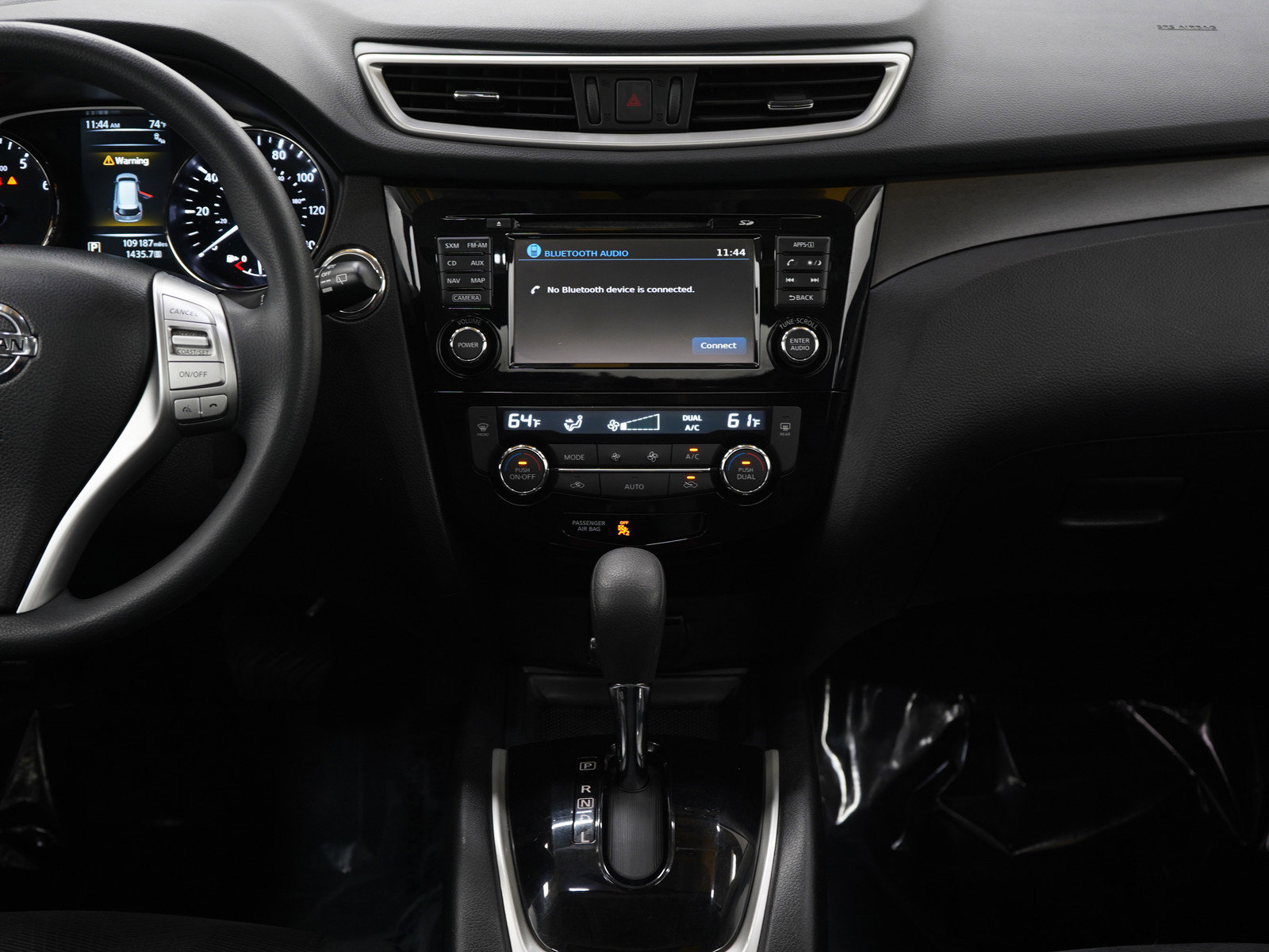 2016 Nissan Rogue SV photo 15