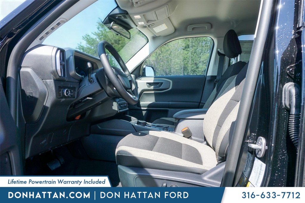 2025 Ford Bronco Sport Big Bend photo 2