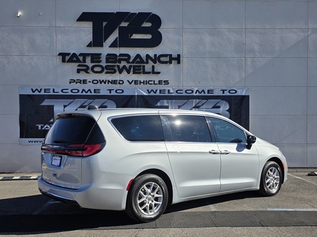 Image of Pre-Owned 2024 Chrysler Pacifica Touring L