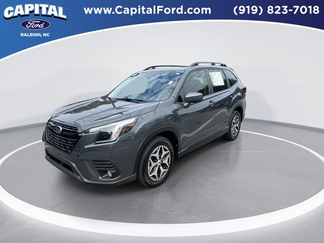 2023 Subaru Forester Premium photo 4