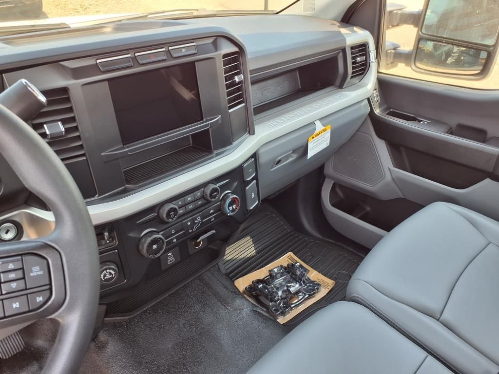2023 FORD F-250 - Image 40