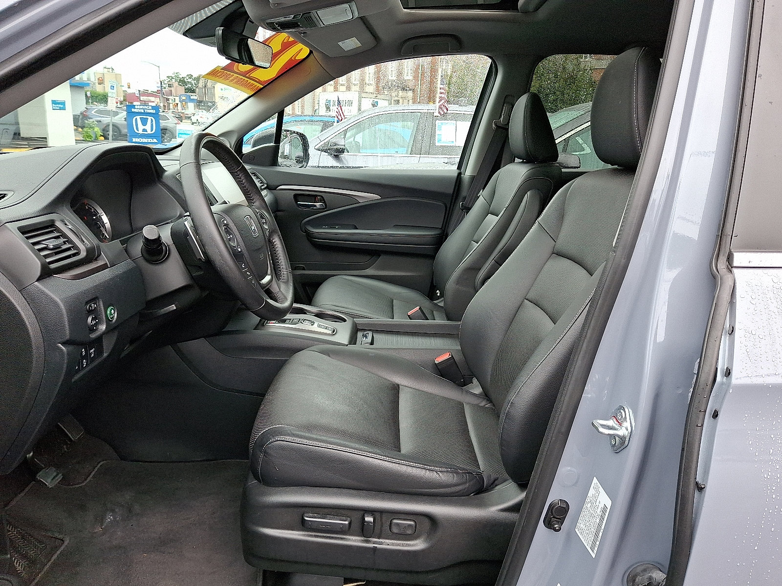 2023 Honda Ridgeline RTL photo 13