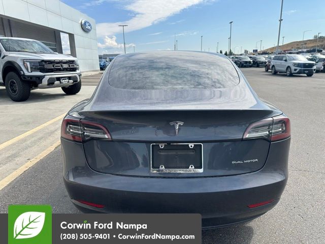 2019 Tesla Model 3 Long Range photo 3