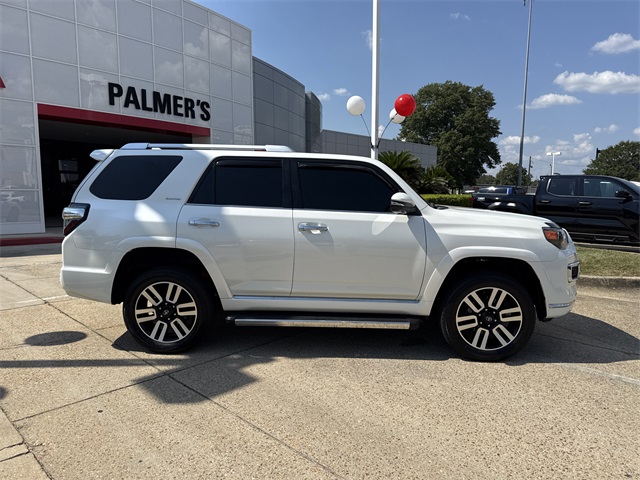 2023 Toyota 4Runner Limited photo 2