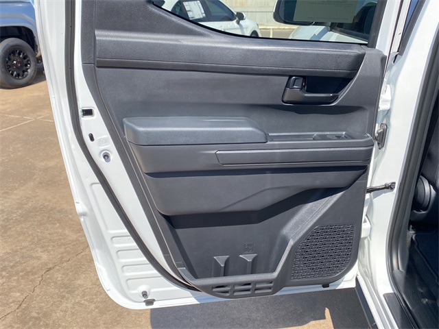 2025 Toyota Tacoma SR5 4x4 Double Cab photo 11
