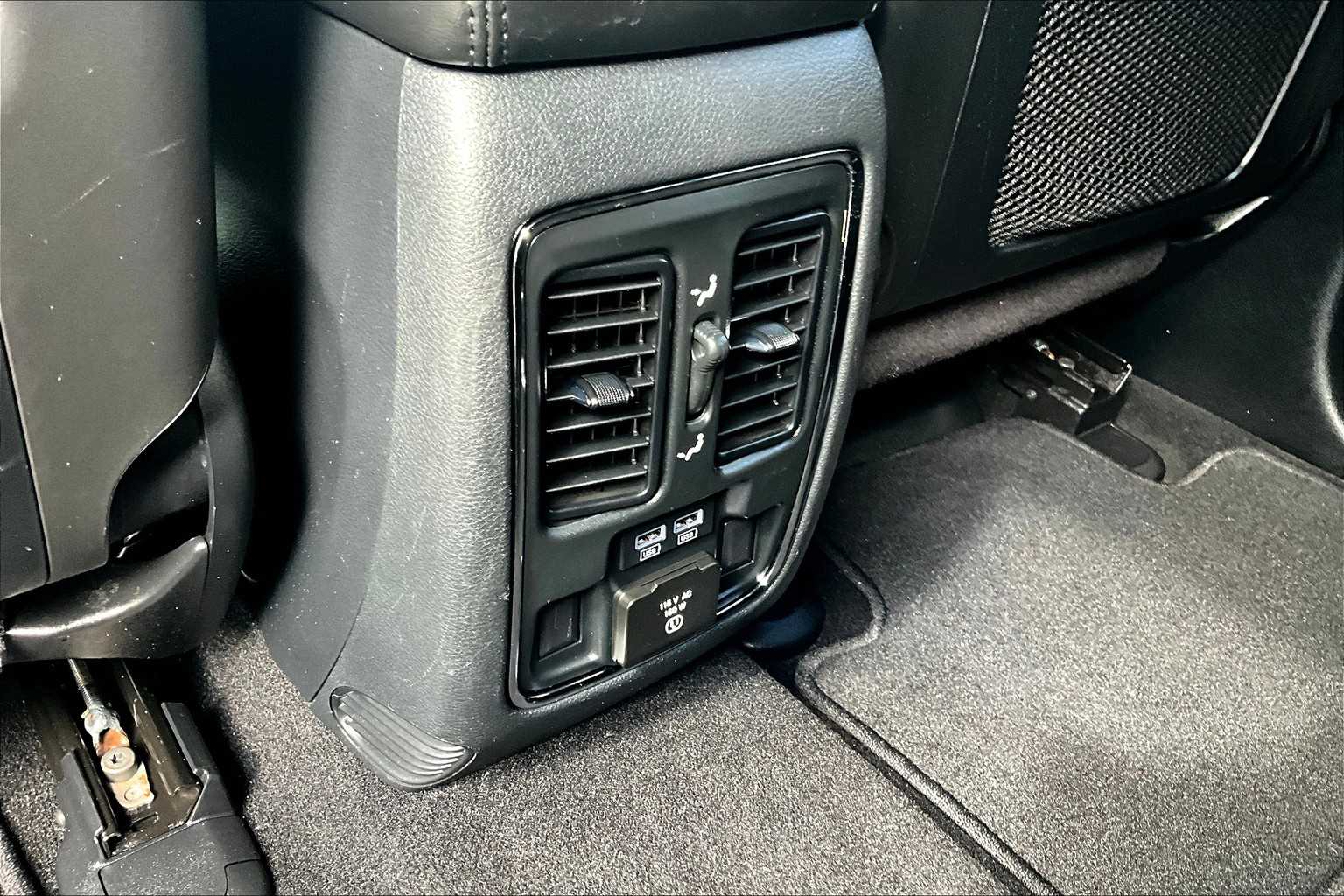 2020 Jeep Grand Cherokee Limited photo 26
