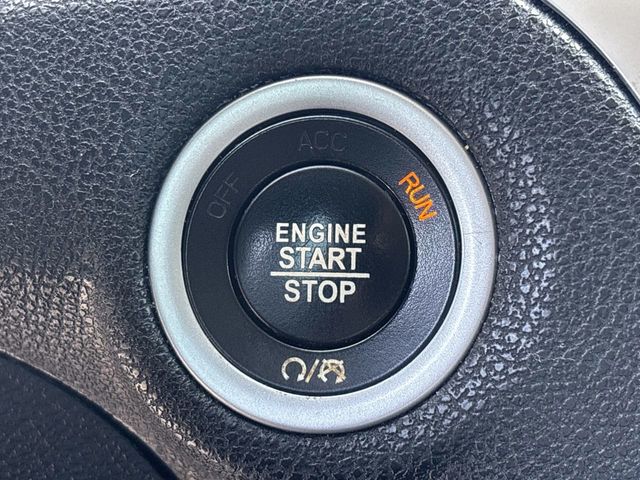 2019 Chrysler 300 Touring photo 27