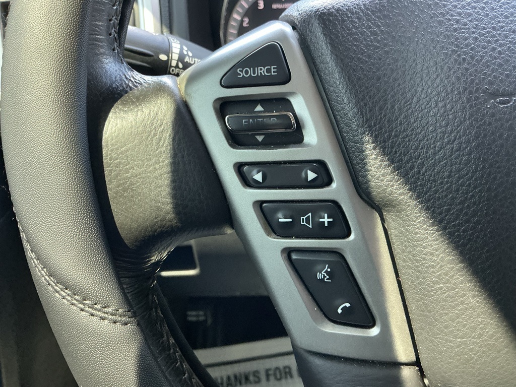 2019 Nissan Titan SL photo 28