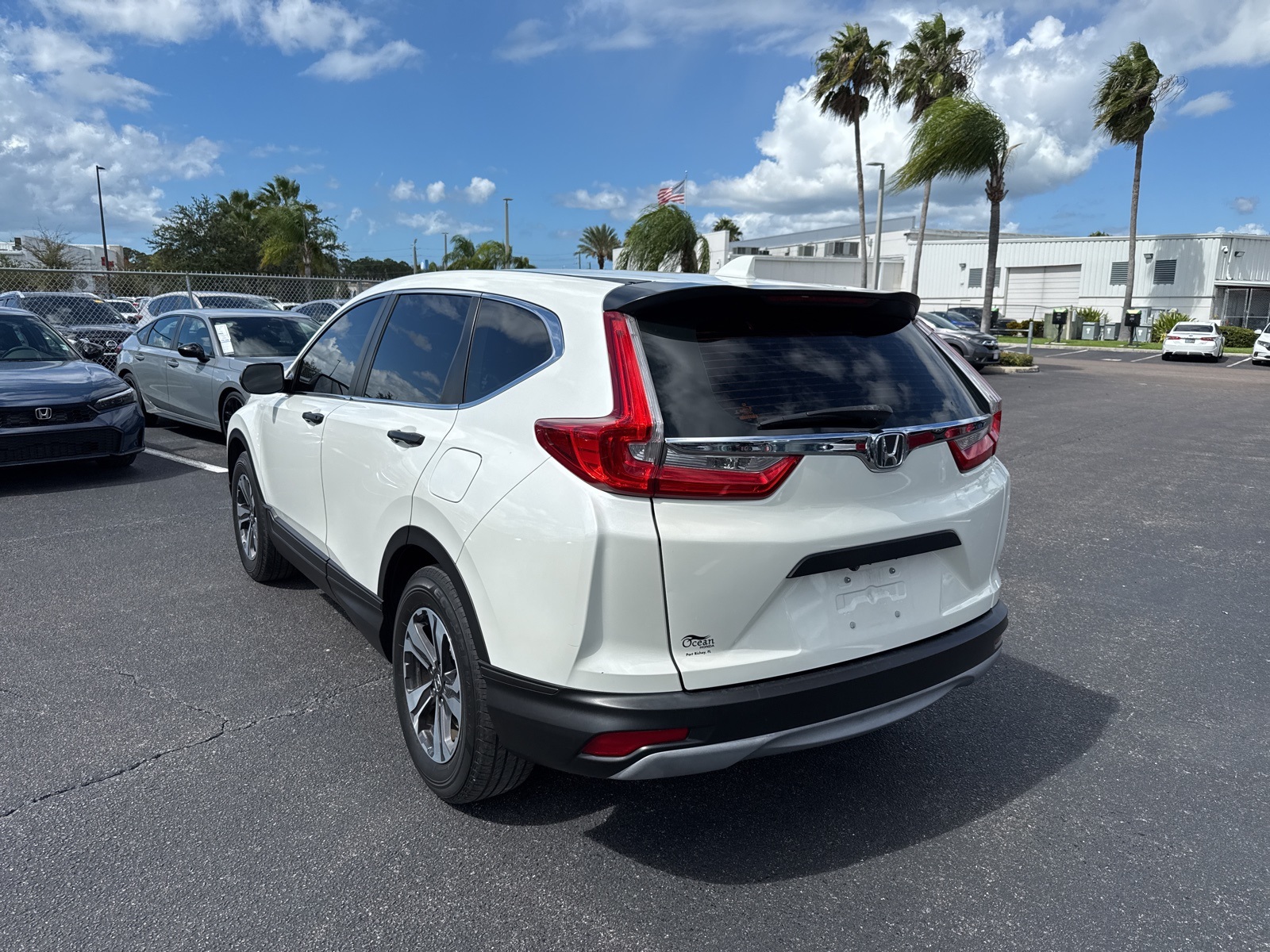 2017 Honda CR-V LX photo 5