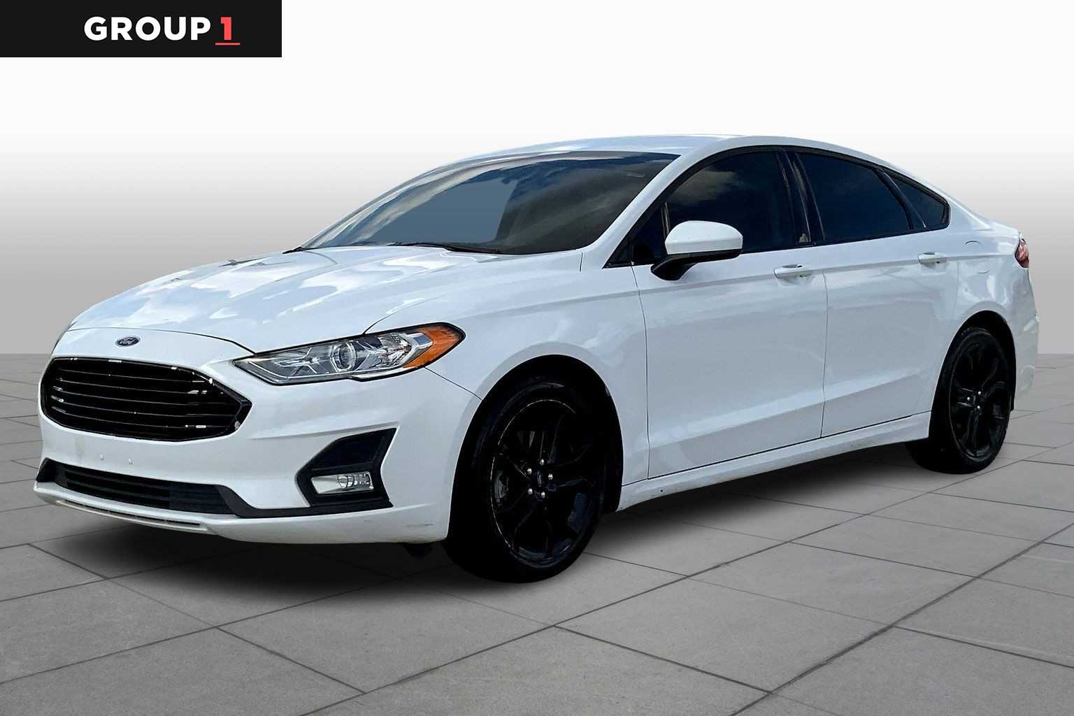 2020 Ford Fusion SE