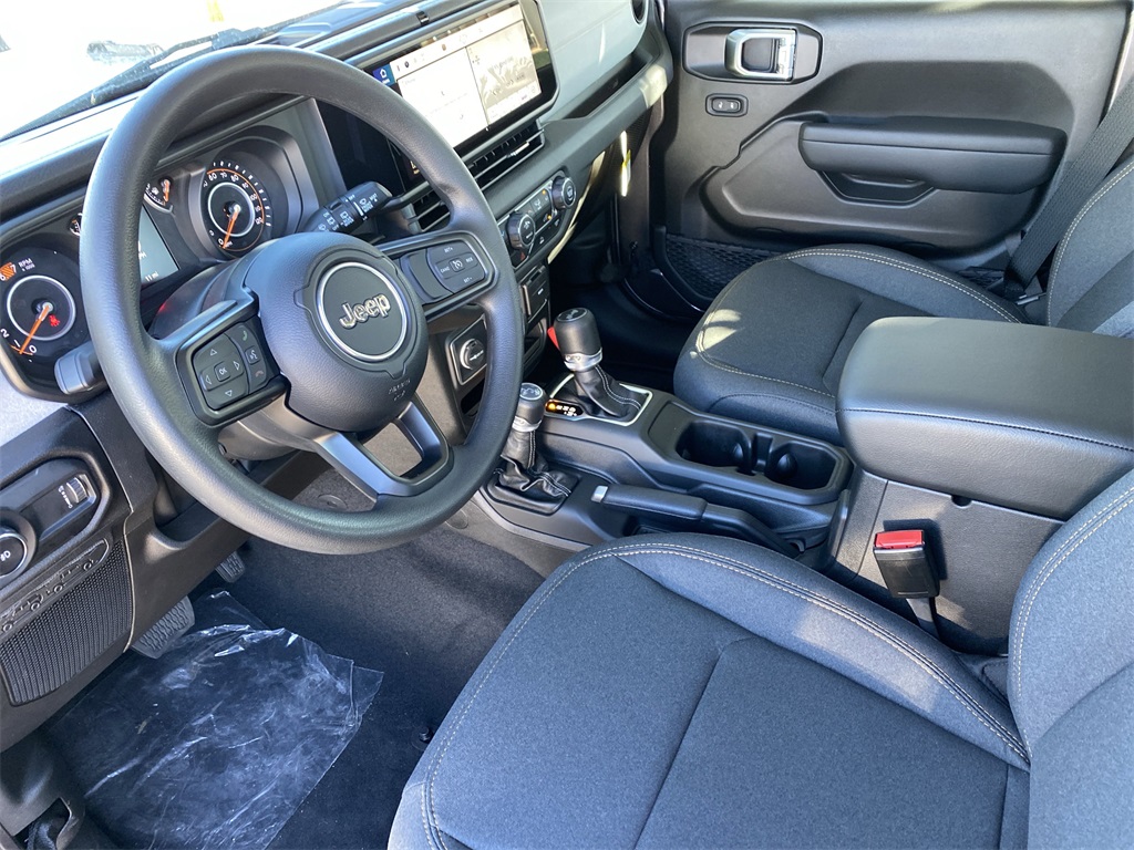 2025 Jeep Wrangler Sport photo 10