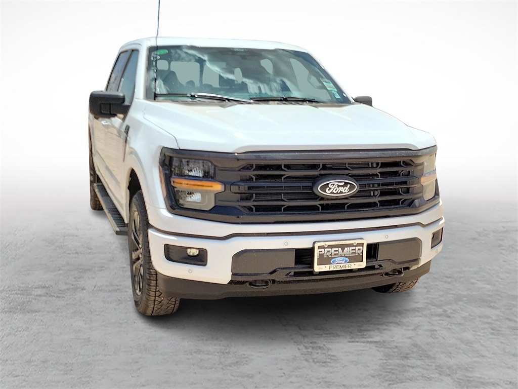 2025 Ford F-150 XLT photo 2