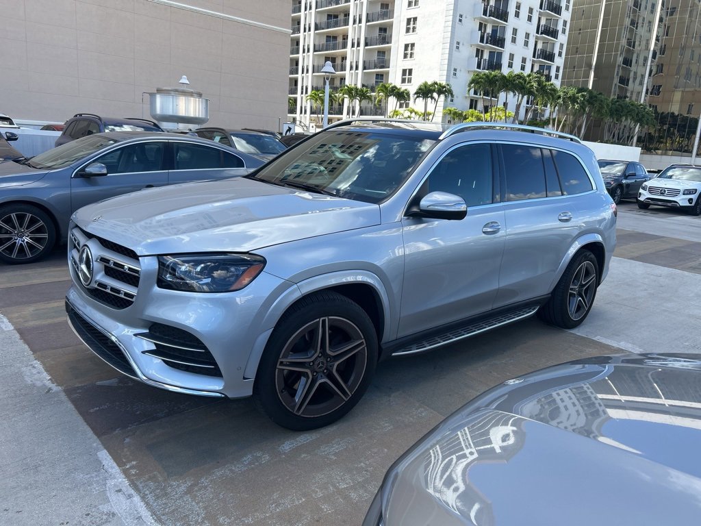 2023 Mercedes Benz GLS 450 4MATIC photo 3