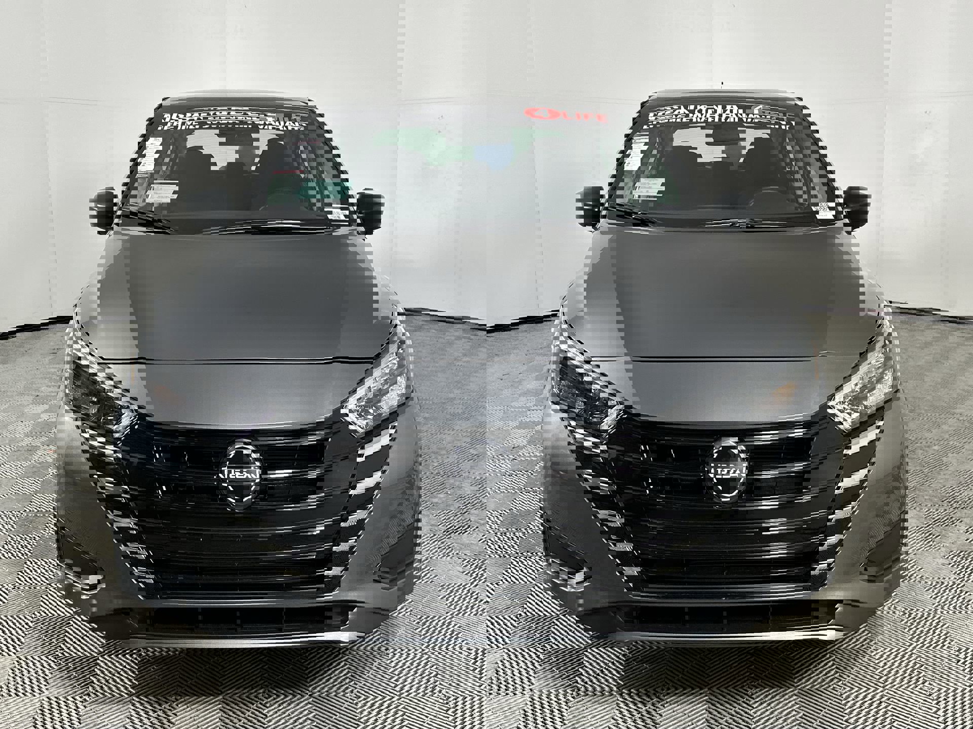 2025 Nissan Versa S photo 3